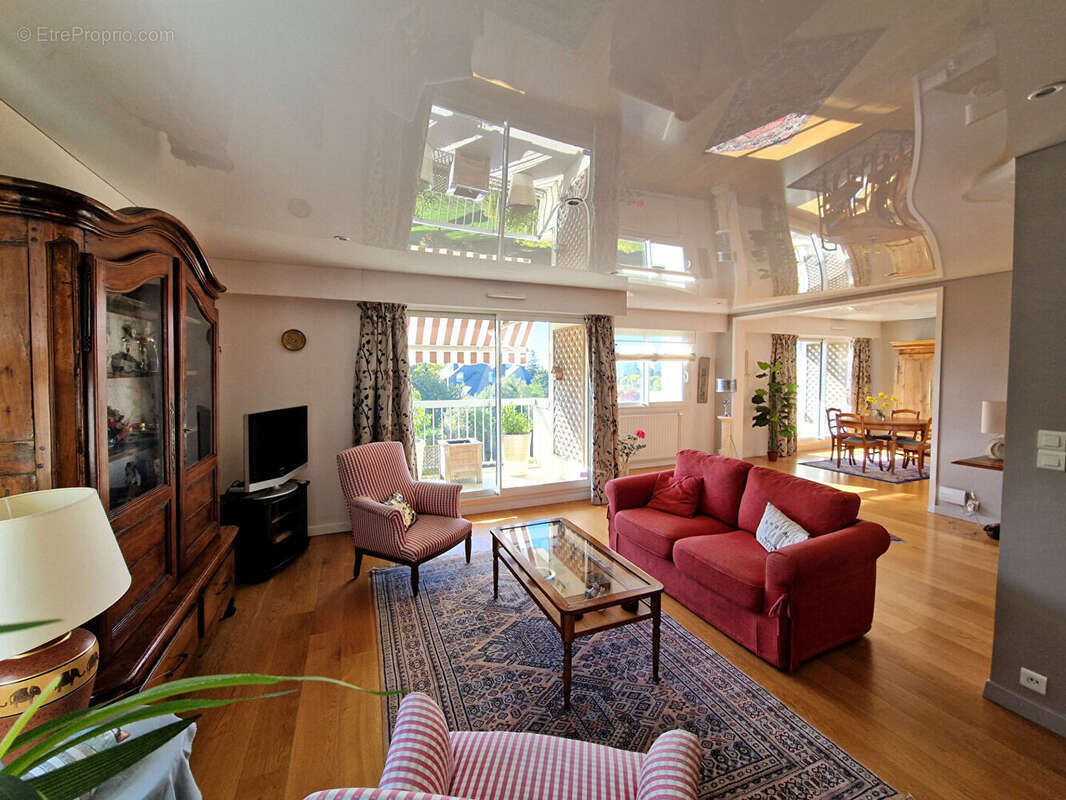 Appartement à SAINT-SEBASTIEN-SUR-LOIRE