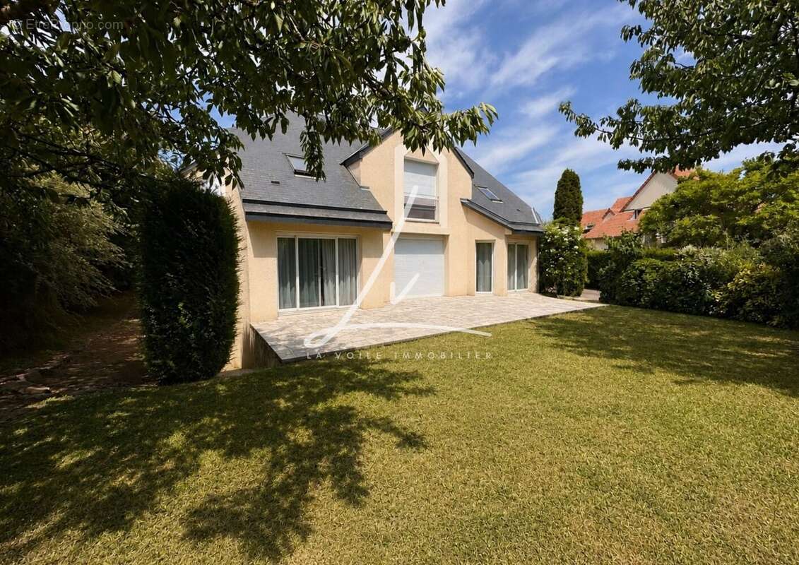 Maison 205 m² à Caen  - photo 2