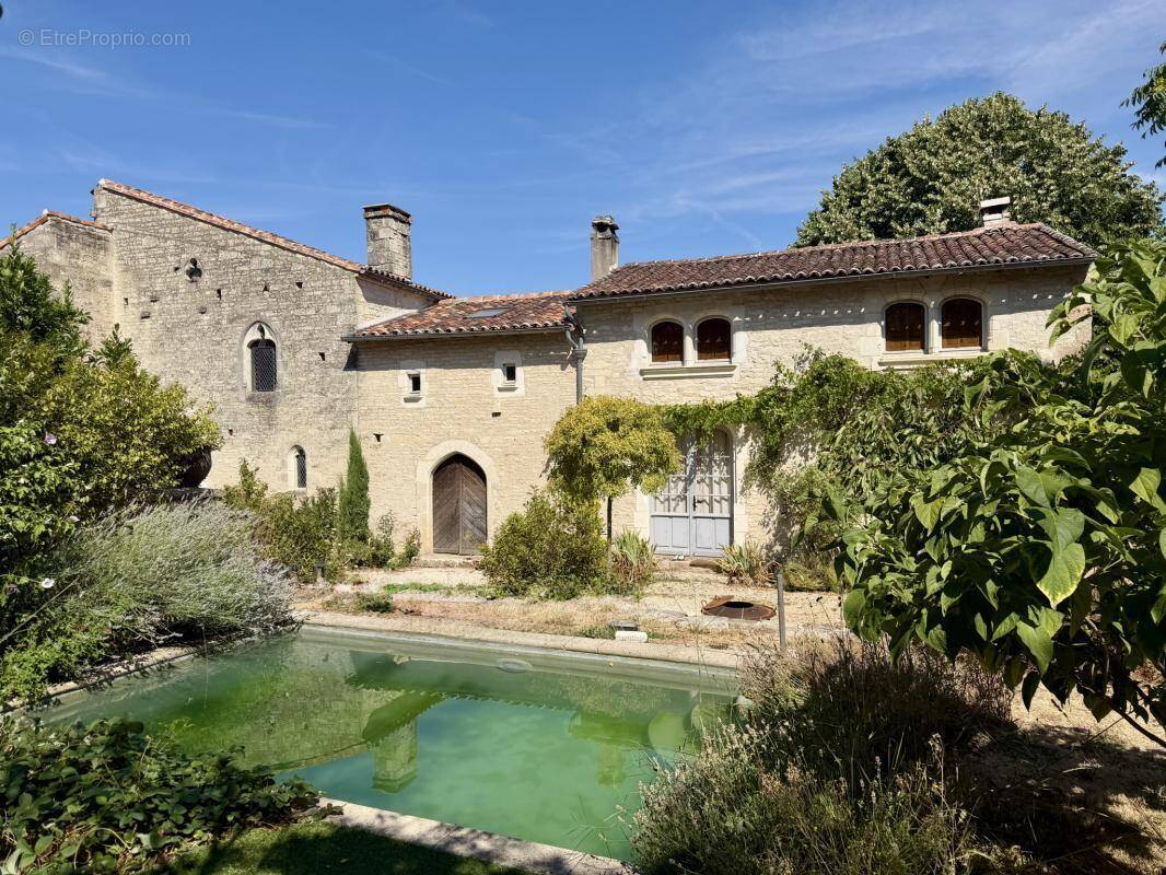 Maison à TUSSON