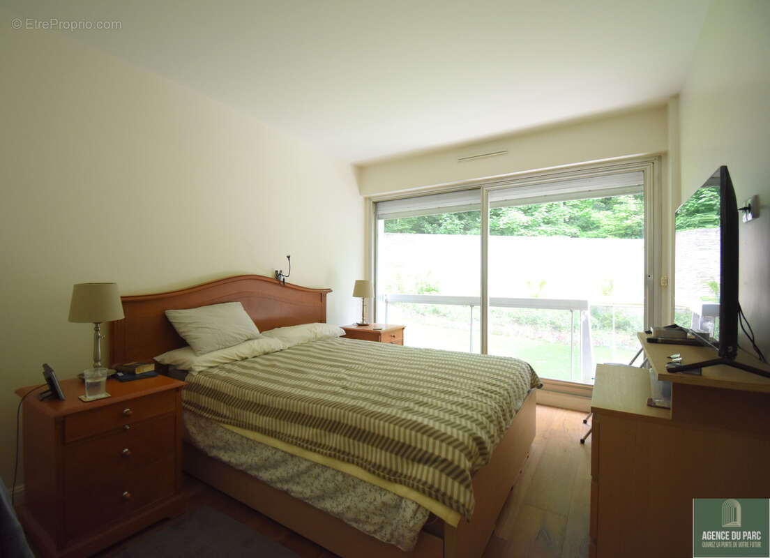 Appartement à VILLE-D'AVRAY