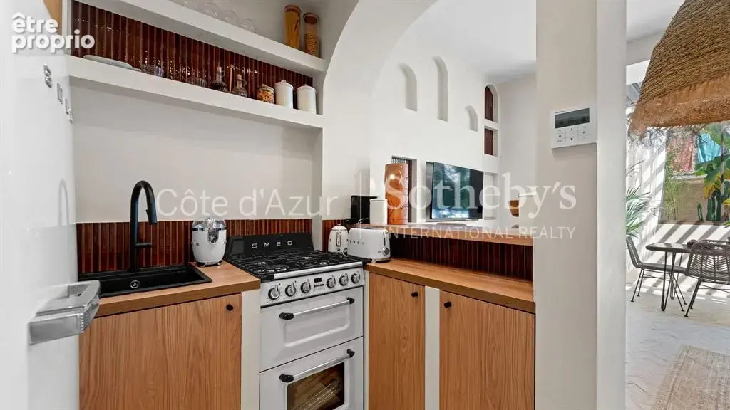 Appartement rénové de 68 m² avec terrasse au cœur de Saint-Tropez - photo 6