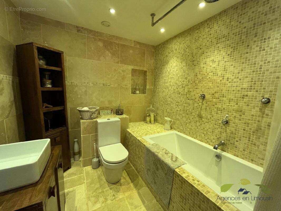 Maison 152 m² à Chamboulive  - photo 10