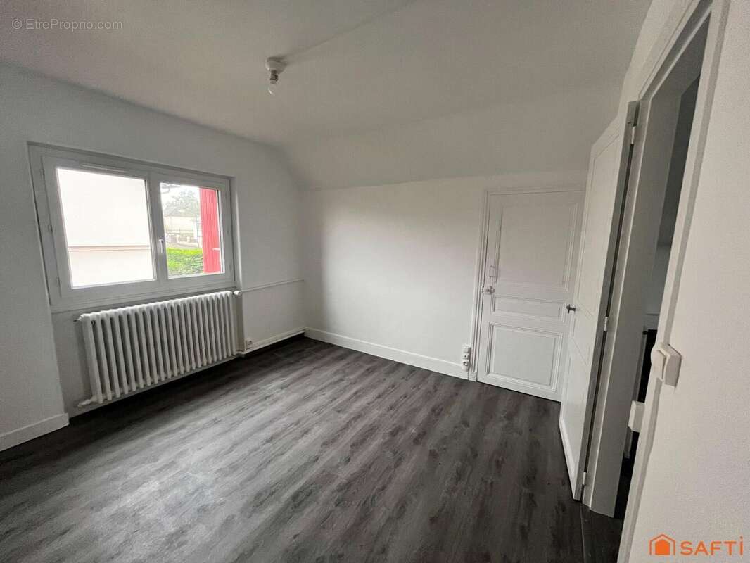 Photo 3 - Maison à MALESHERBES