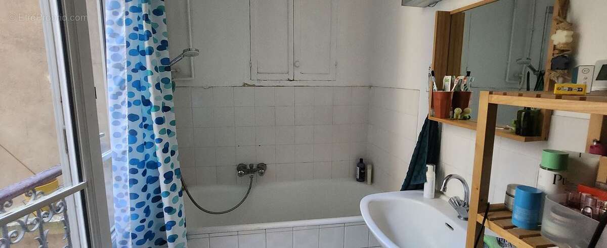 Appartement à PARIS-20E