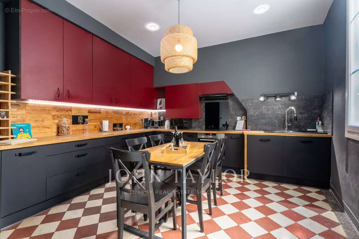 Appartement à BORDEAUX