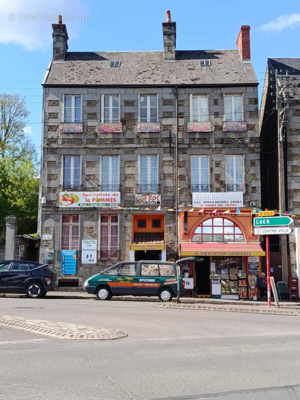 Maison à CONDE-SUR-NOIREAU