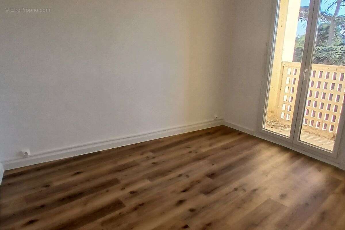 Appartement à MARSEILLE-12E