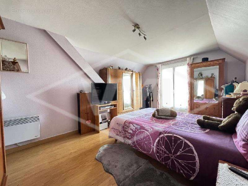 Maison à COMBS-LA-VILLE