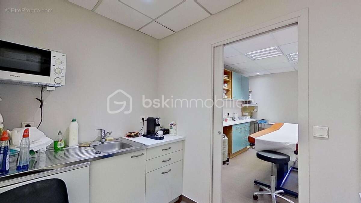 Bureau spacieux pour entrepreneurs, un investissement idéal au cœur de la ville - photo 24