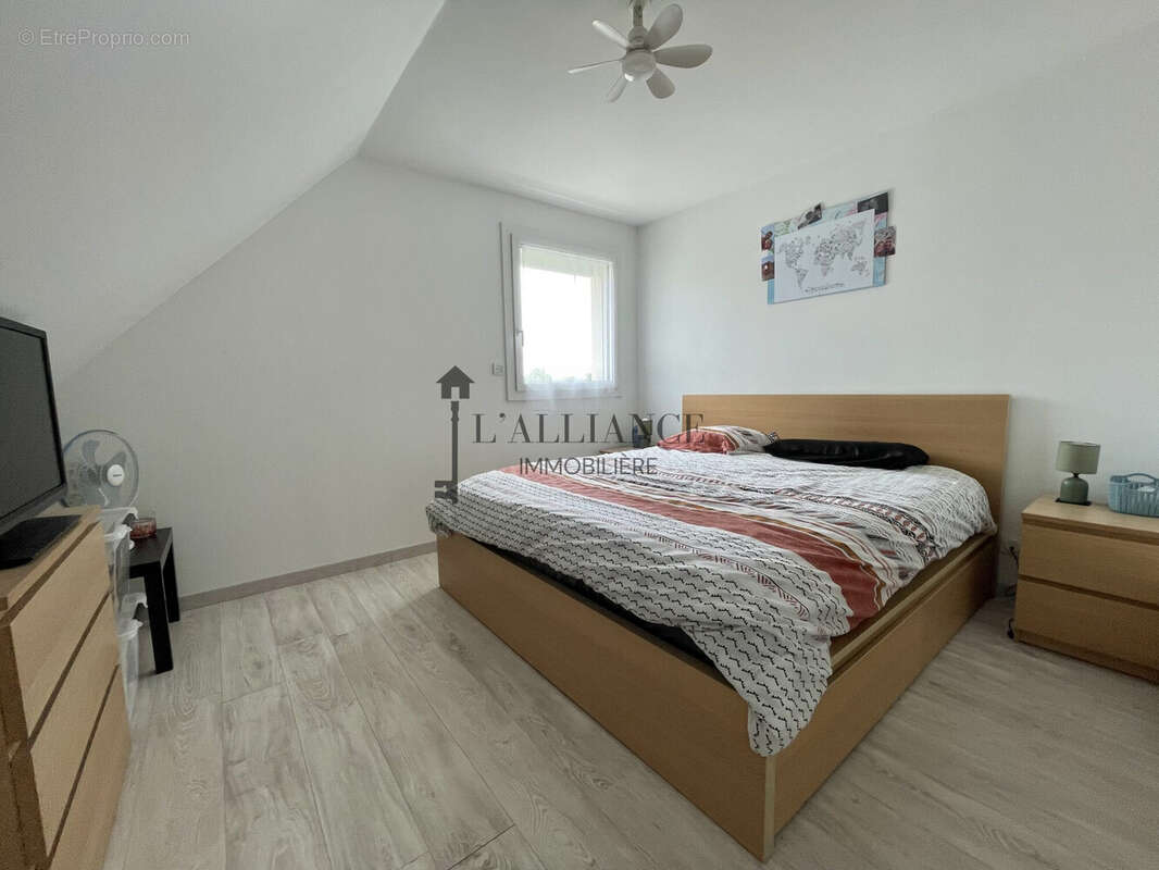 Maison 97 m² à Saint-Leger  - photo 4