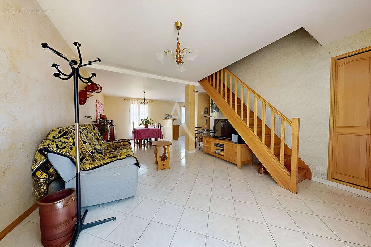 Maison Vitry Sur Seine 5 pièces - Le Plateau - 118 m2 - photo 3