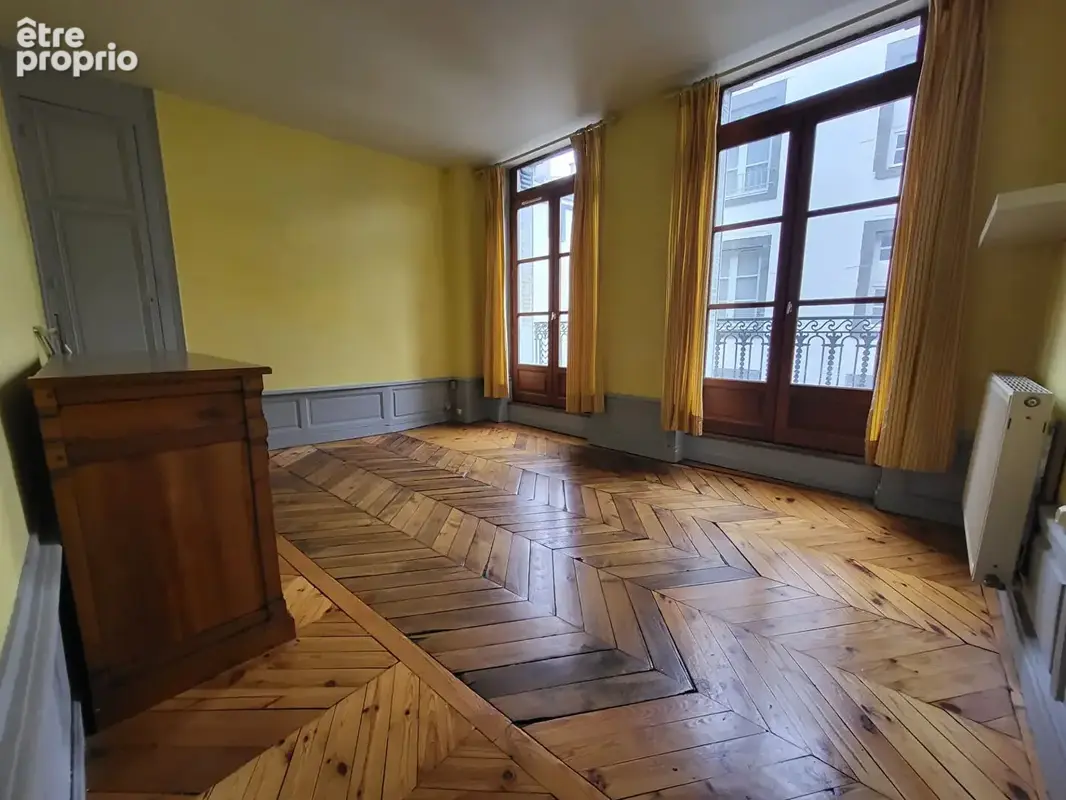 Appartement  4 pièce(s) 111 m2 CLERMONT-FERRAND - photo 2