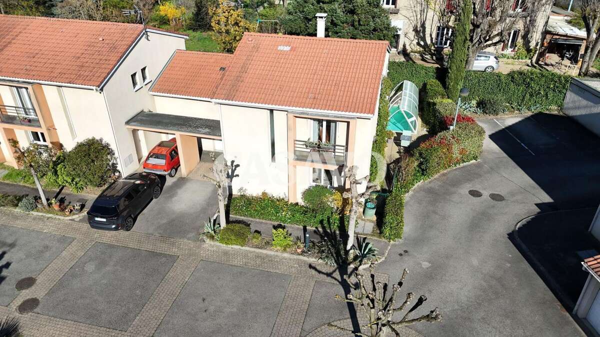 Maison à LYON-8E