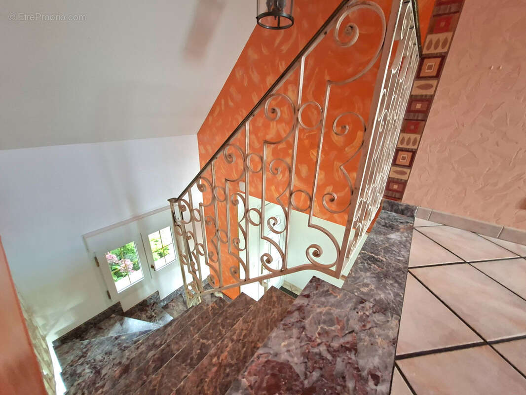 Maison à SAINT-NICOLAS-D'ALIERMONT