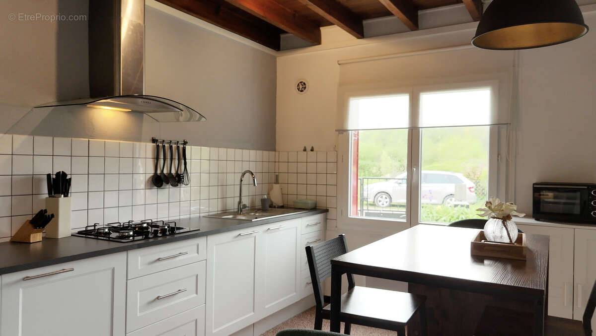 Propriété avec deux maisons et un gîte sur 7000m2 de jardin - photo 24