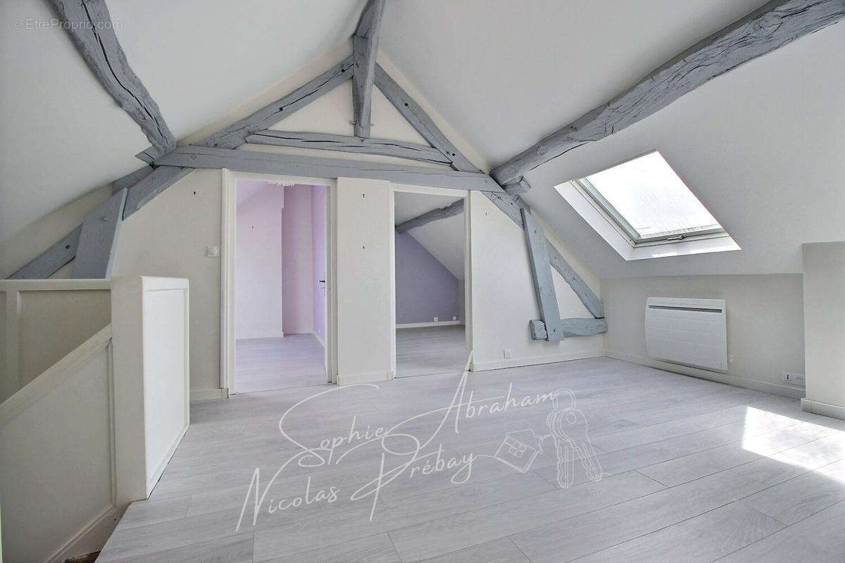 Maison en pierres avec cour et jardin - photo 11