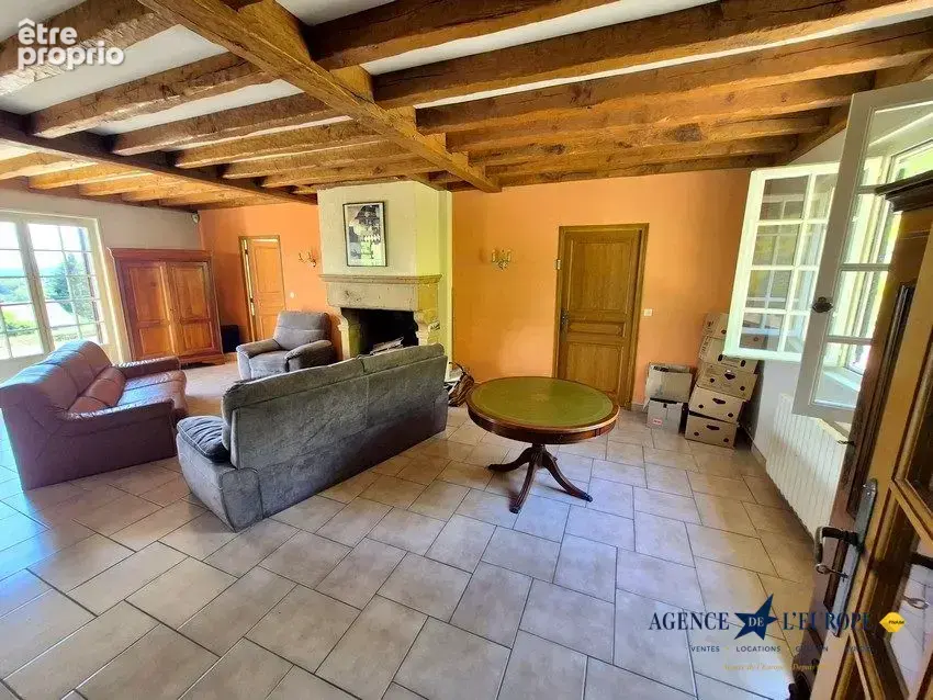 Maison 200 m² à Abrest  - photo 7