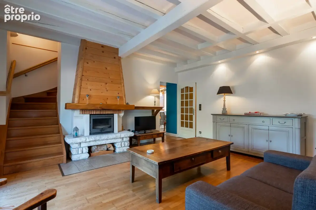 Le Noyer - Ferme rénovée de caractère - potentiel de 336m2 habitable - 2.630m2 de terrain plat - photo 7