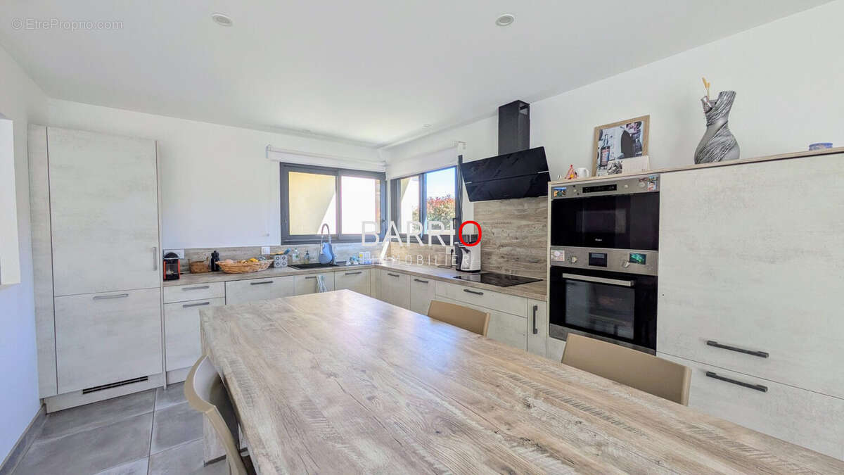 Maison à LAROQUE-DES-ALBERES