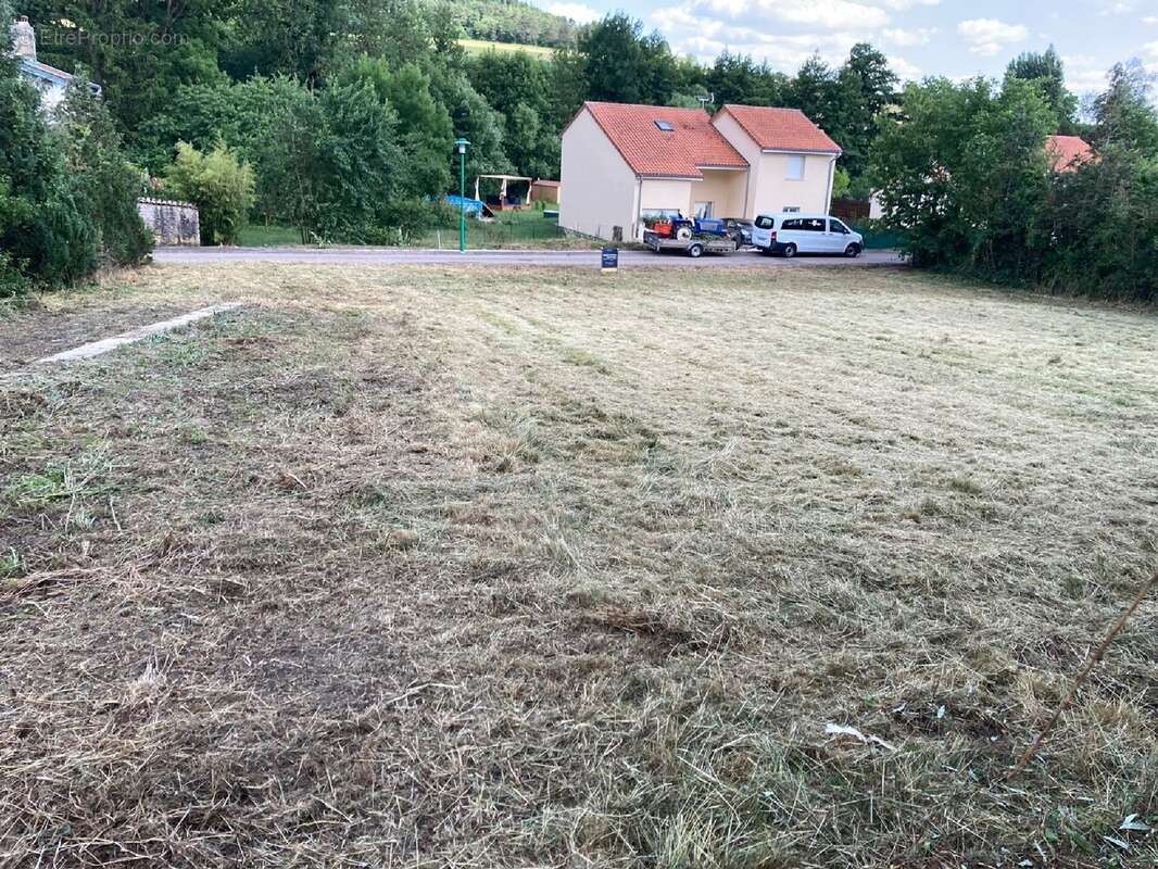 Terrain à ALLAMPS