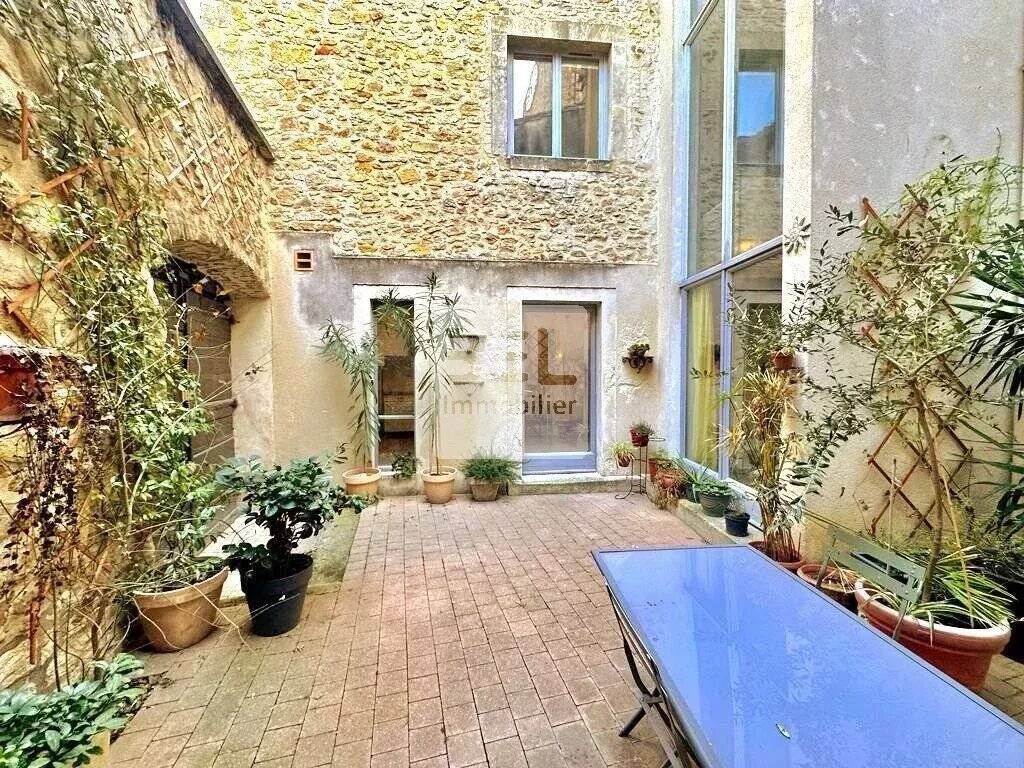 Maison à BAGNOLS-SUR-CEZE