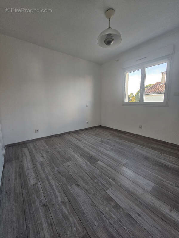 Grande maison composée de 2 appartements - 34400 - Lunel - photo 17