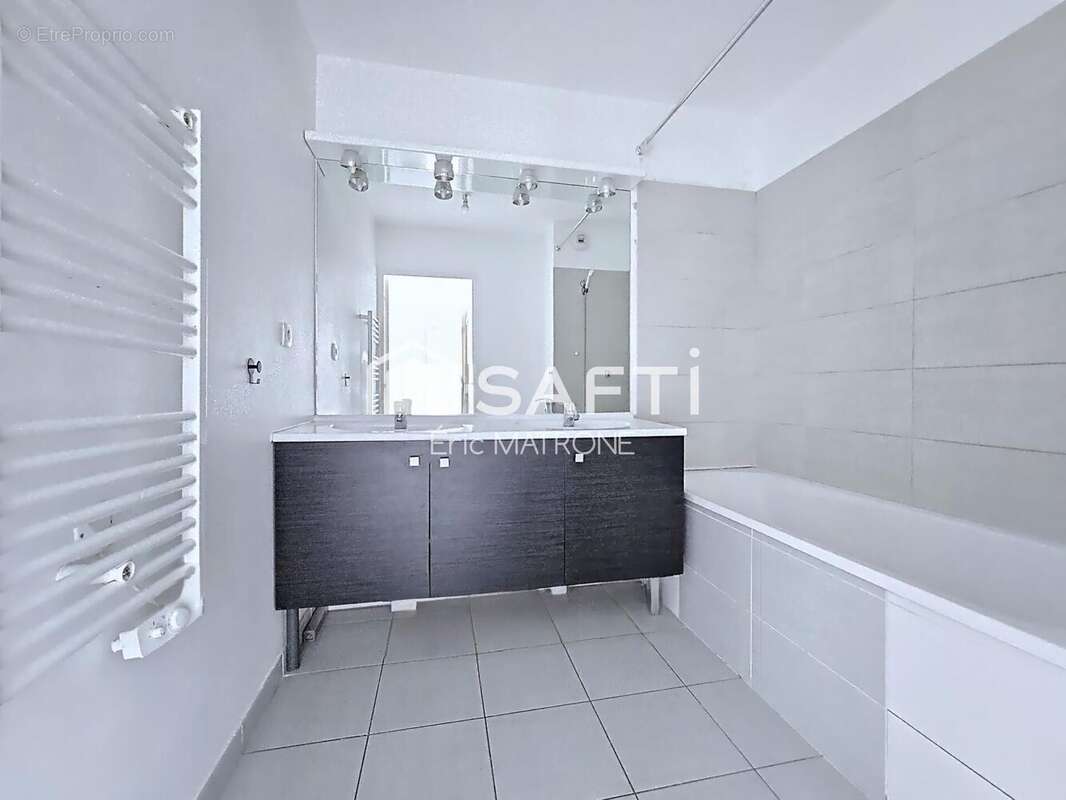 Photo 7 - Appartement à MARSEILLE-11E