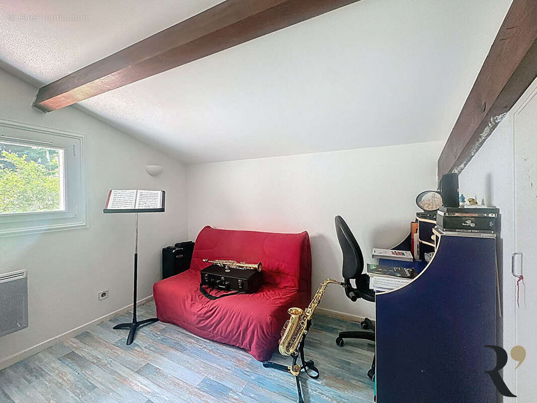 Maison à DREMIL-LAFAGE