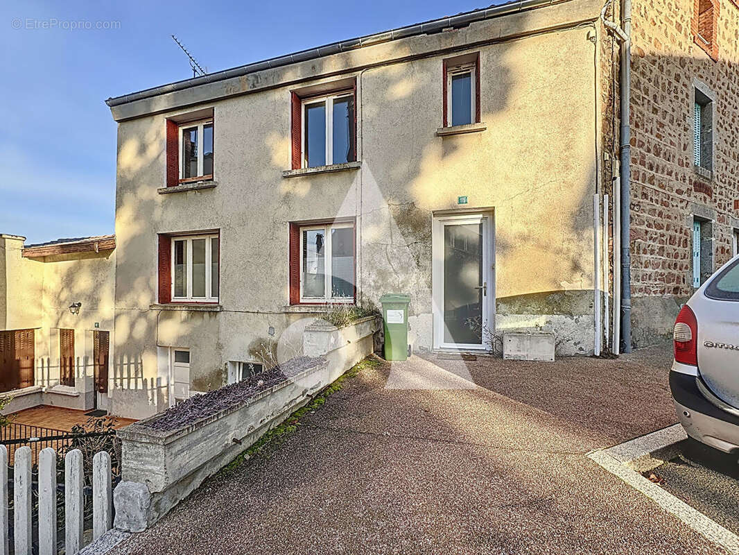Maison à ROZIER-EN-DONZY