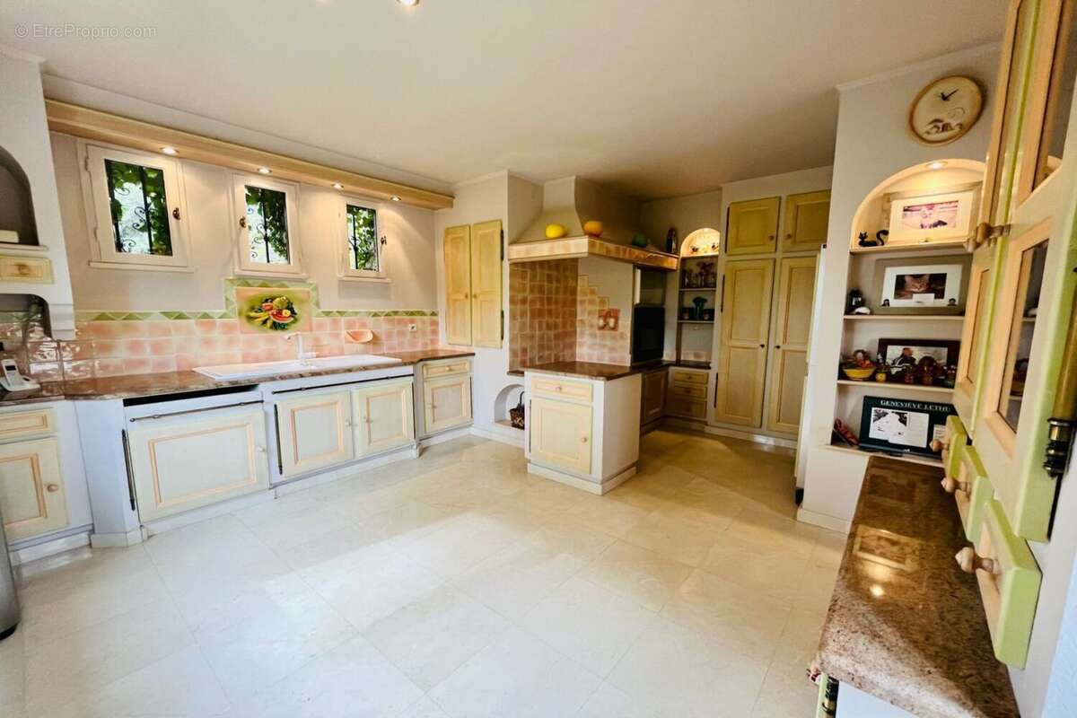 Maison à PERNES-LES-FONTAINES