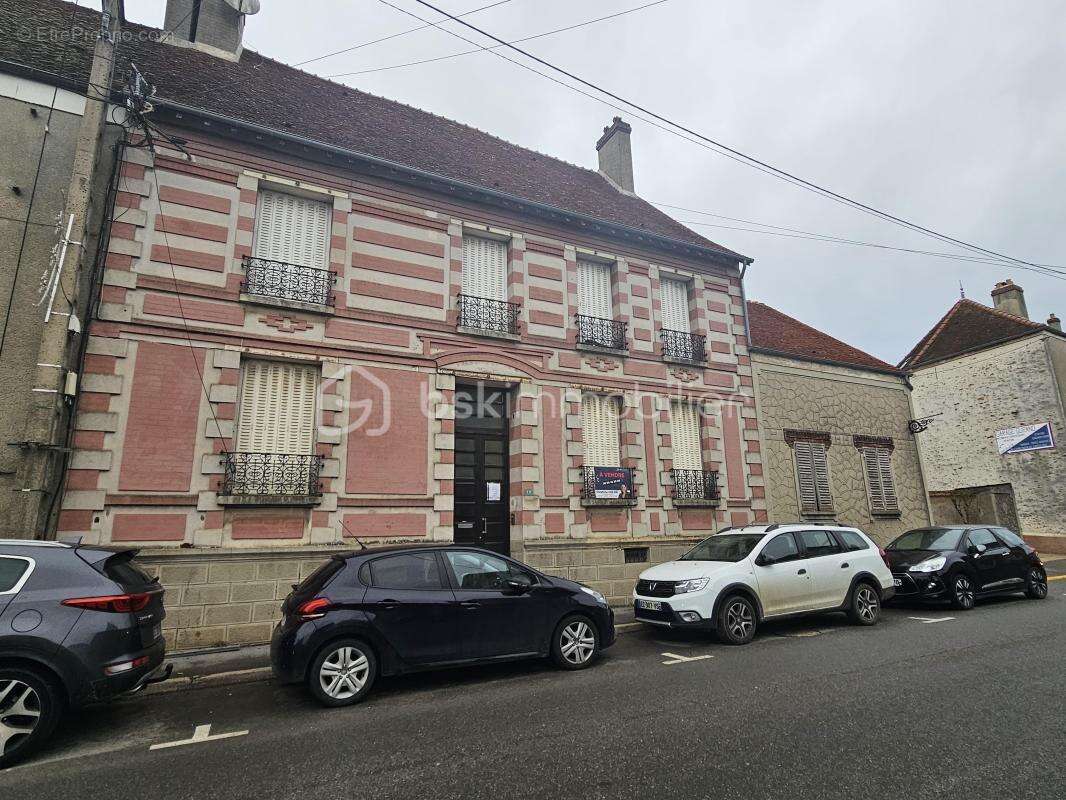 Maison bourgeoise de 227 m² – Centre de Choisy-en-Brie – Idéale famille ou investisseur - photo 19