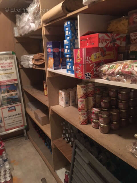 Commerce à SAINT-SATUR