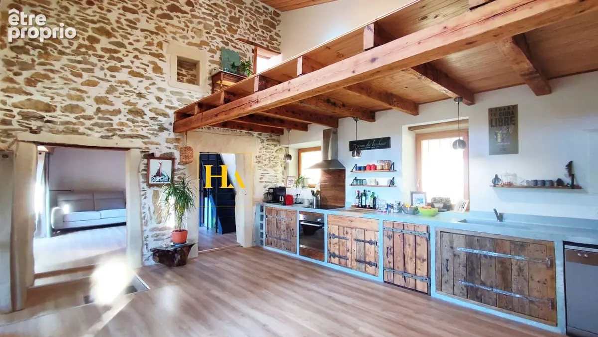 Maison en pierre rénovée avec vue panoramique à Bathernay - photo 3