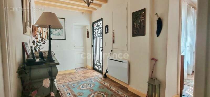 Maison à FONTVIEILLE