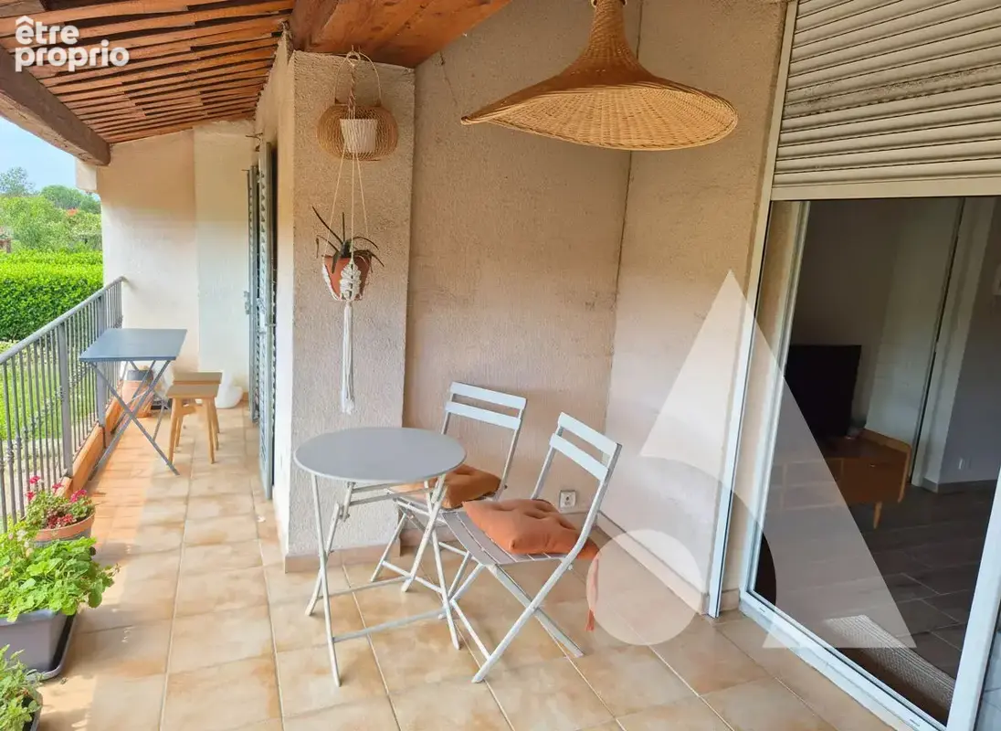 Salernes - Charmant appartement traversant avec terrasse, balcon et cave - photo 2