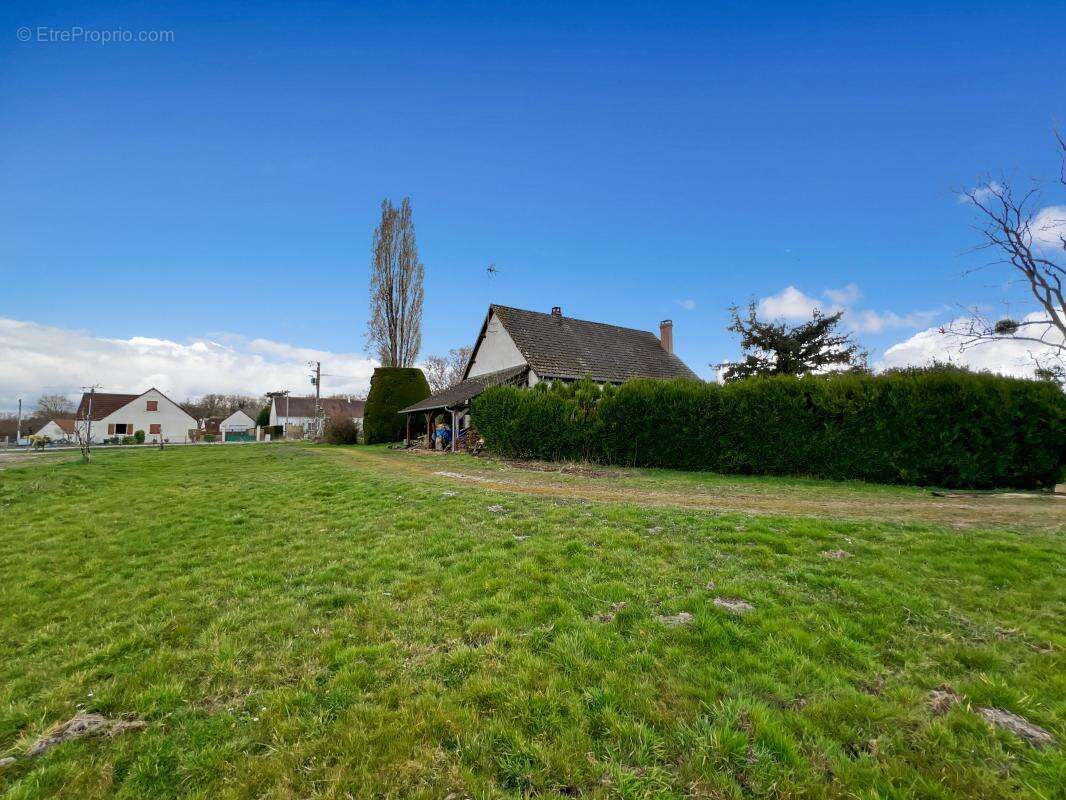 Maison à LA FERTE-SAINT-CYR