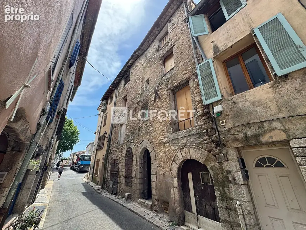 Appartement à SAINT-MAXIMIN-LA-SAINTE-BAUME