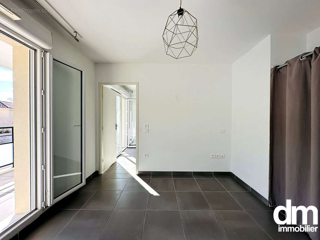 Appartement à ENSUES-LA-REDONNE