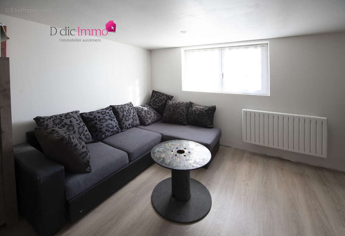 Maison à COMMEQUIERS