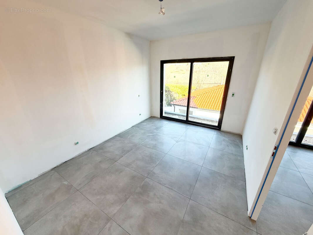 Maison à CHATEAUGAY