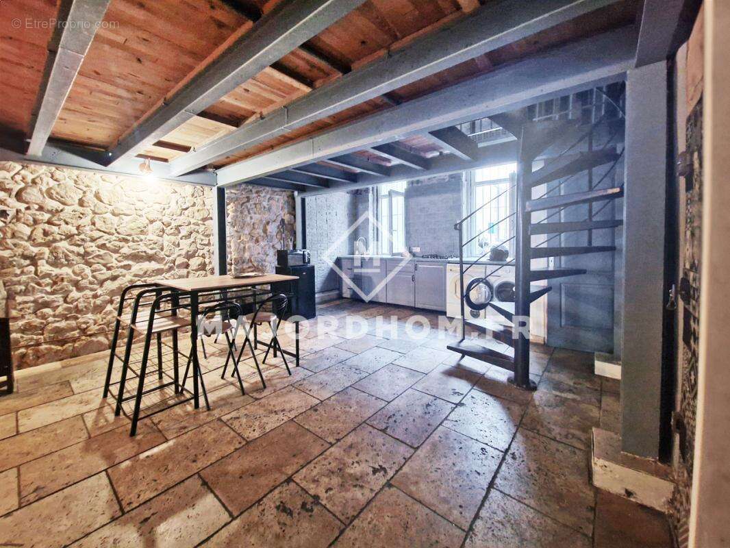 Vente appartement 107 m2 avec parking privatif Vauban 13006 - photo 2