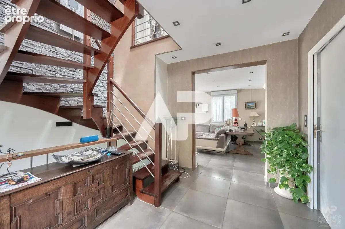 Maison Rueil Malmaison 7 pièce(s) 208.93m2 - photo 6