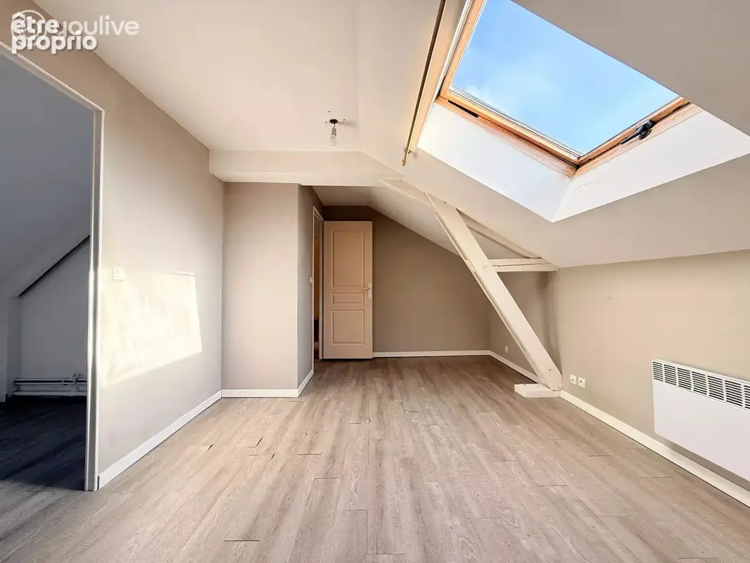 Maison à rafraîchir avec garage, grenier et fibre — Saint-Laurent-en-Caux — 147 000 € - photo 6
