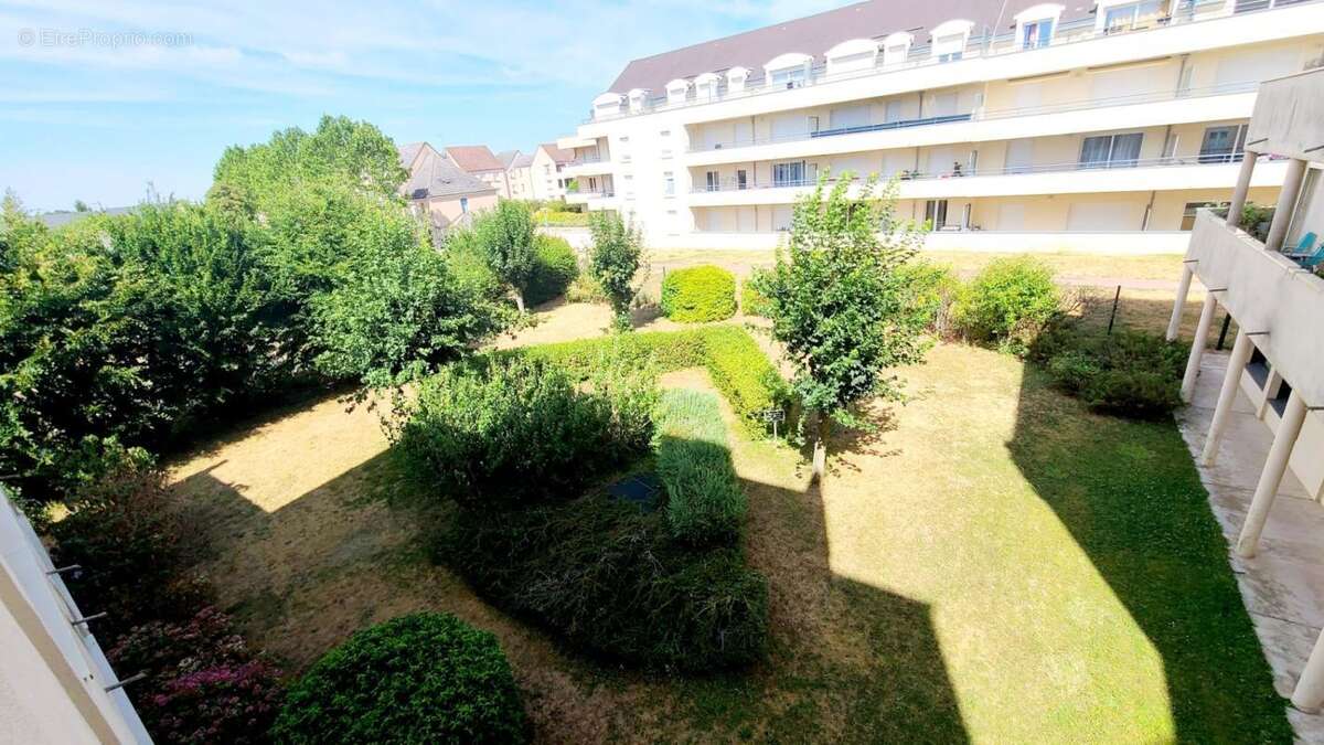 Chartres - appartement 73.55 m² - ascenseur - balcon - cave et parking - photo 9