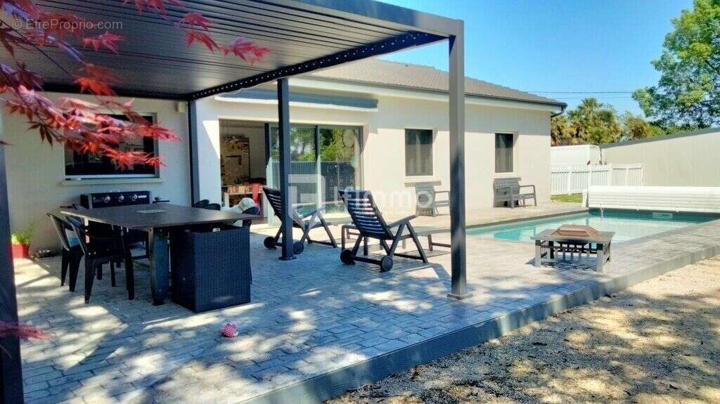 Maison à VIC-EN-BIGORRE