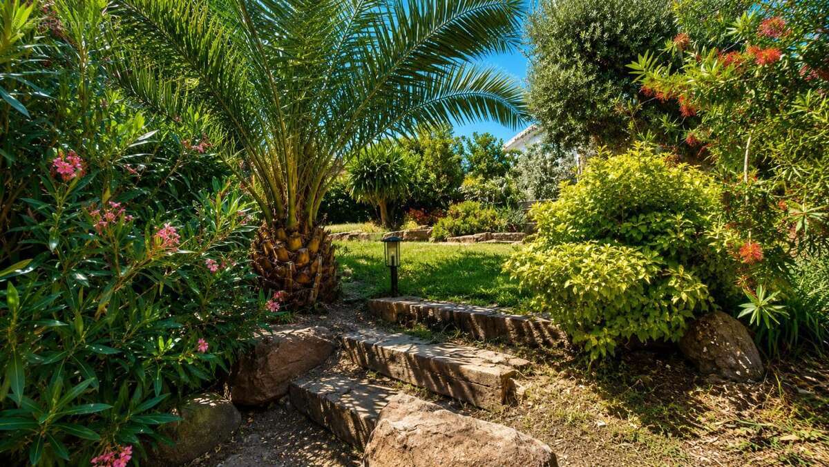 Maison à FREJUS
