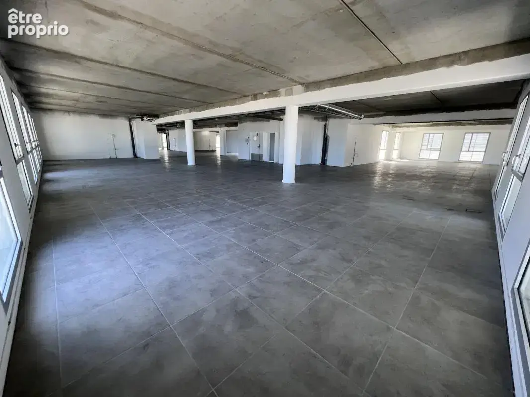 Plateaux de bureaux de 1106m² - photo 3