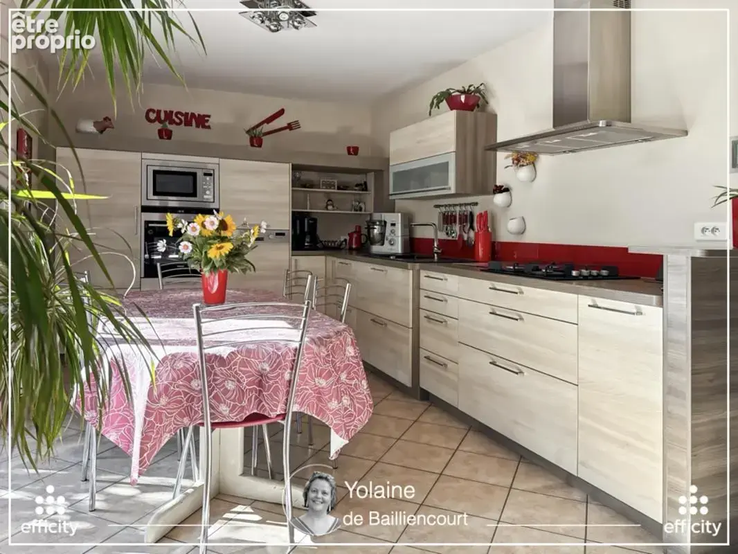 Maison 7 pièces 200 m² à vendre à Vitre (35500) - photo 3