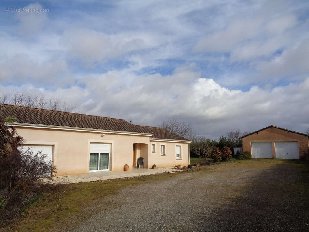 Maison à TOCANE-SAINT-APRE