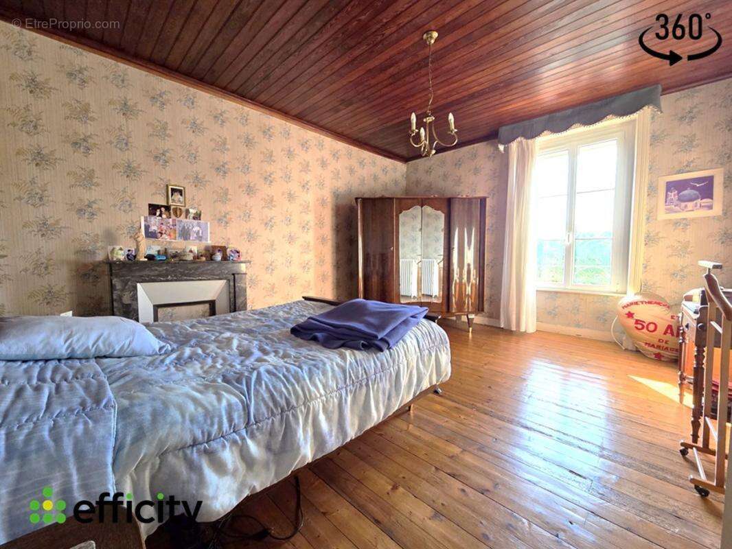 Maison à SAINT-PIERRE-DE-PLESGUEN